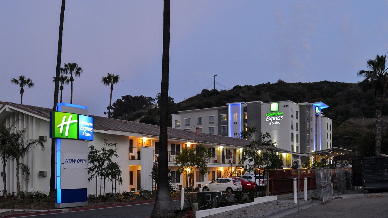 Photo of Buildings in Mission Valley West