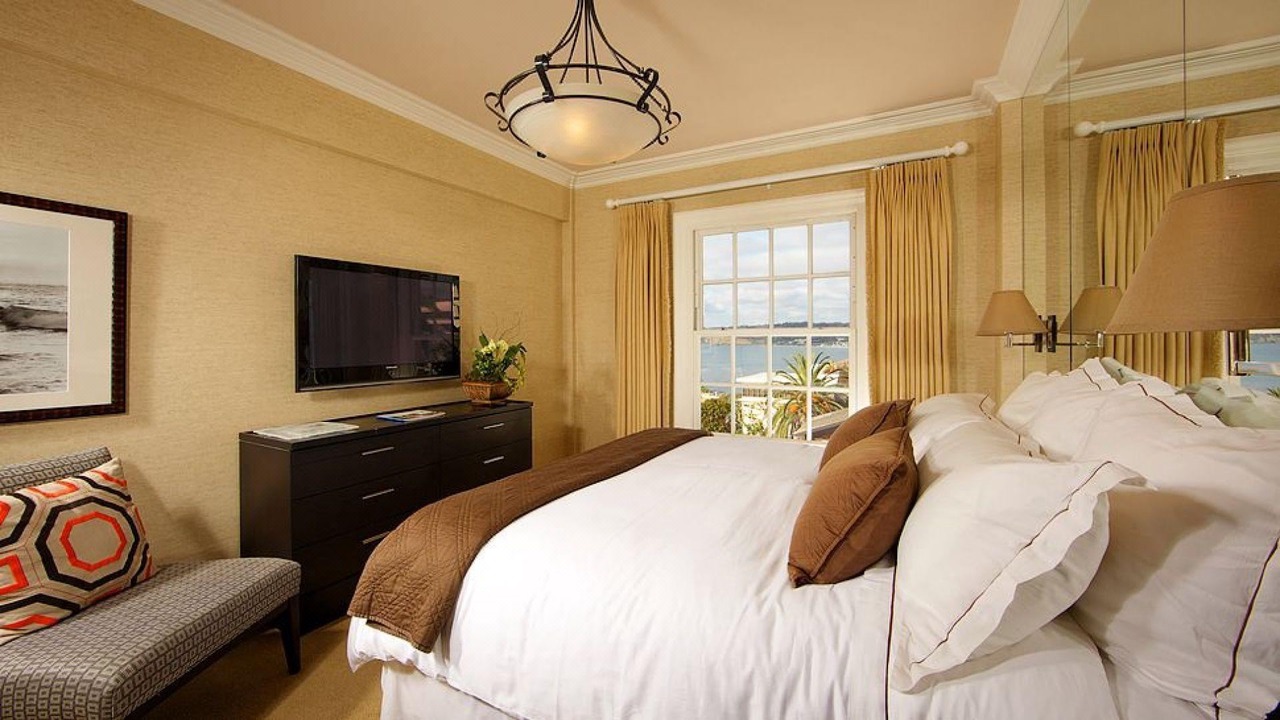 Photo of Bedroom in Village of La Jolla