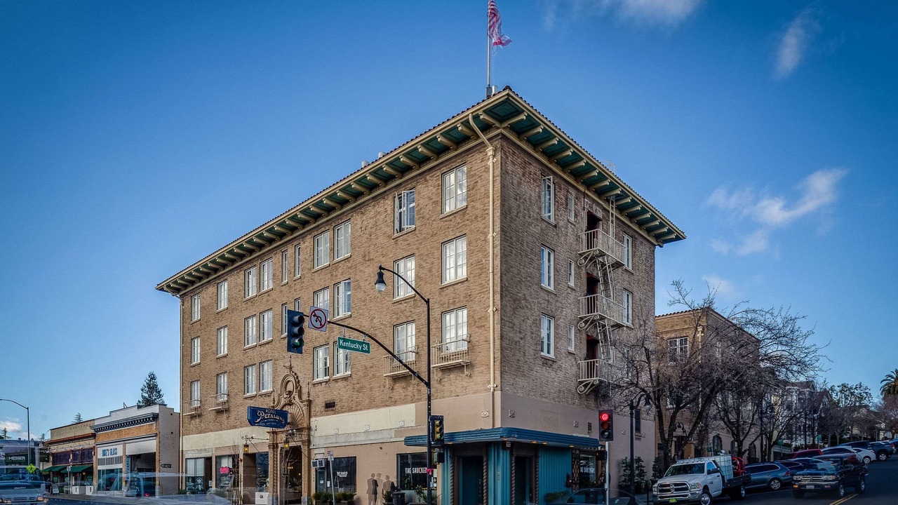 Photo of Buildings in Petaluma