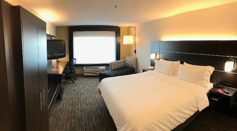 Photo of Bedroom in Tracy