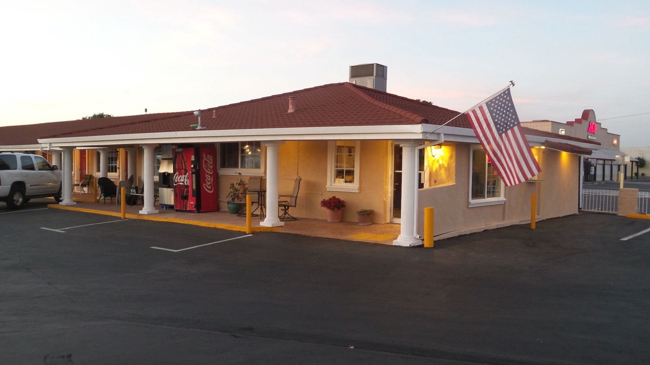 Photo of Buildings in Oakdale