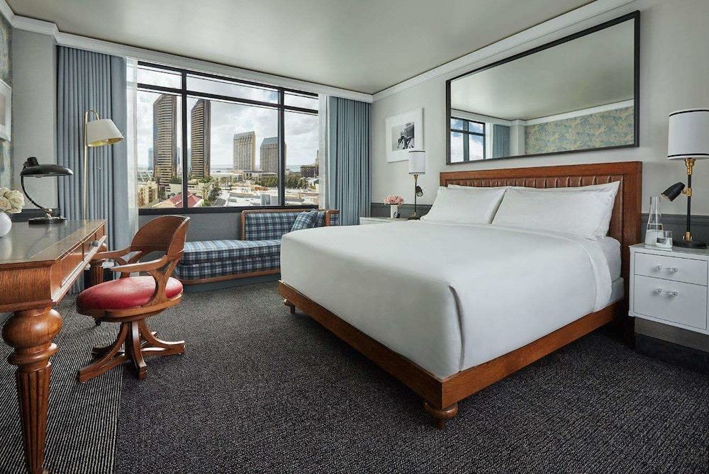Photo of Bedroom in Gaslamp Quarter