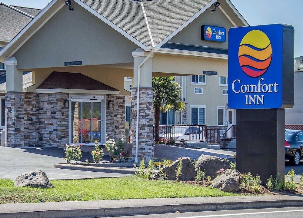 Photo of Buildings in Roseburg