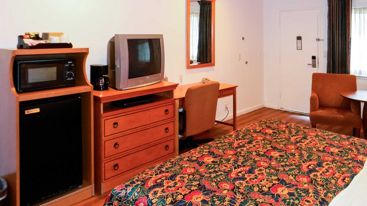 Photo of Bedroom in West Alameda