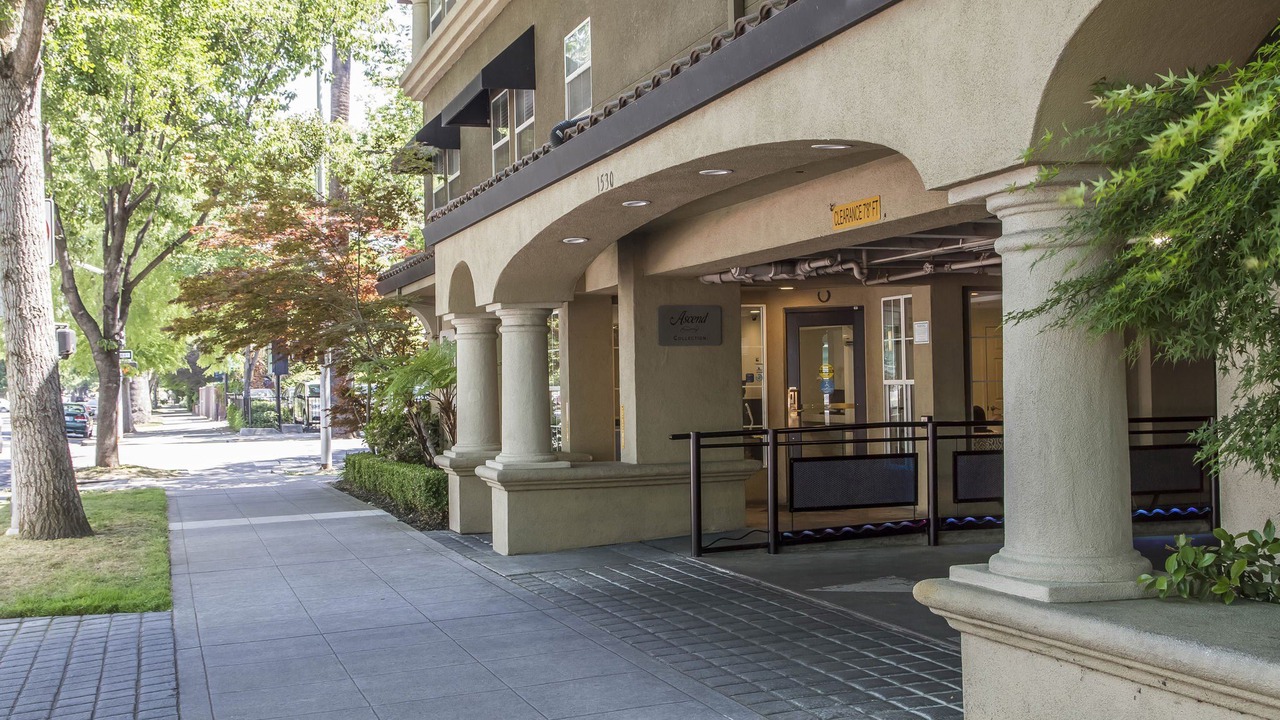 Photo of Buildings in Downtown Sacramento