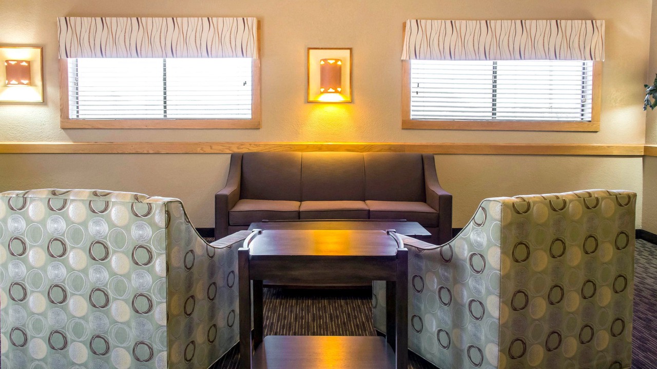 Photo of Livingroom in Wickenburg