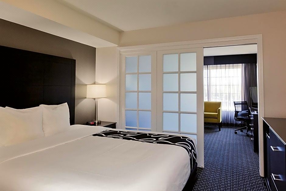 Photo of Bedroom in Anaheim Resort