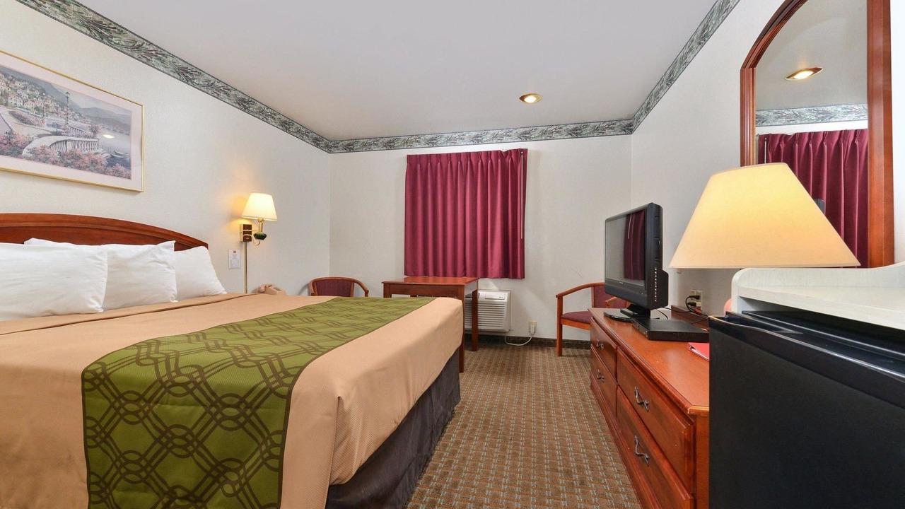 Photo of Bedroom in Corning