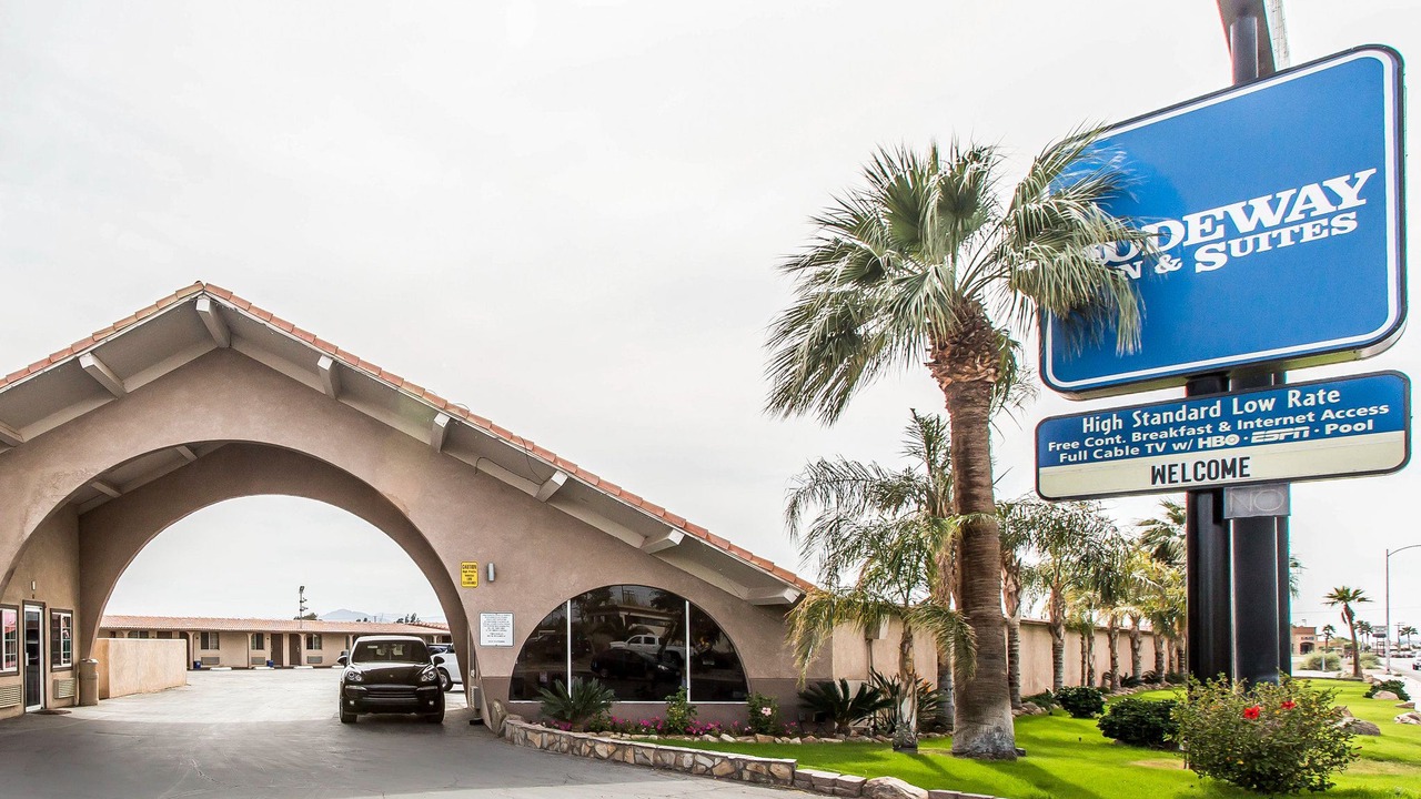 Photo of Buildings in El Centro