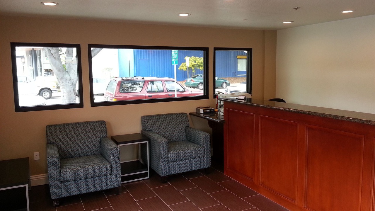 Photo of Livingroom in Downtown