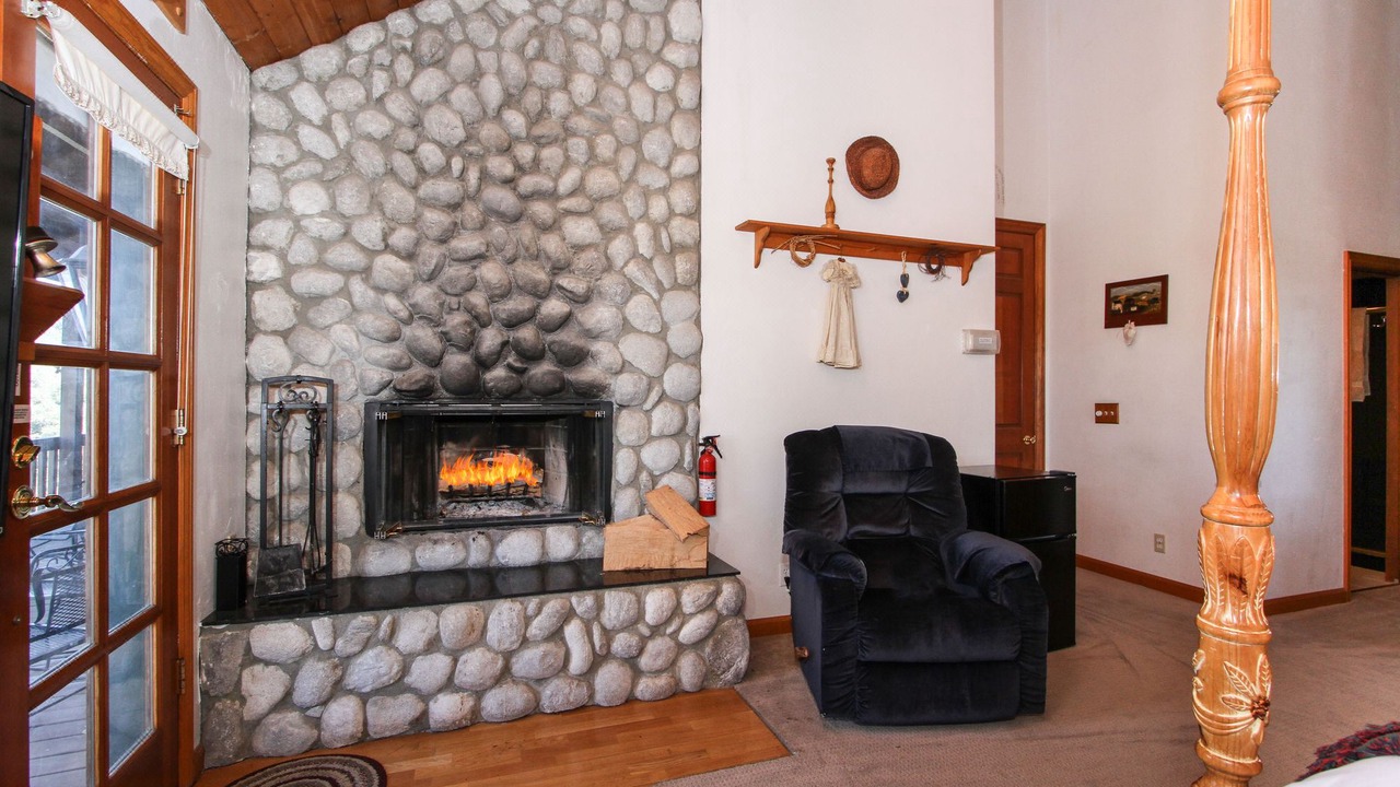 Photo of Livingroom in Julian