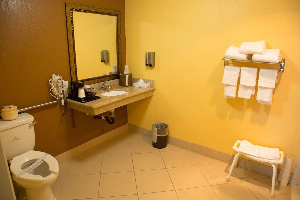 Photo of Bathroom in Mojave