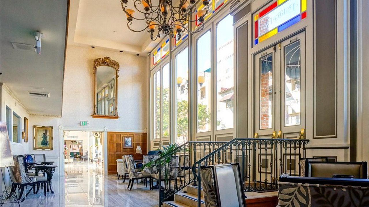 Photo of Livingroom in Pacific Terrace