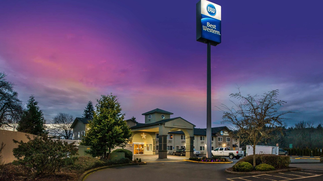 Photo of Buildings in Cottage Grove
