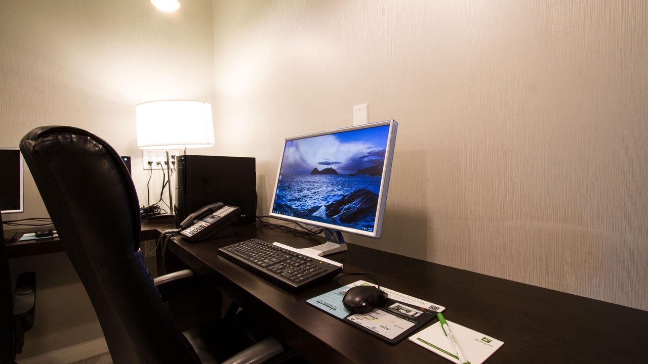 Photo of Livingroom in Victorville