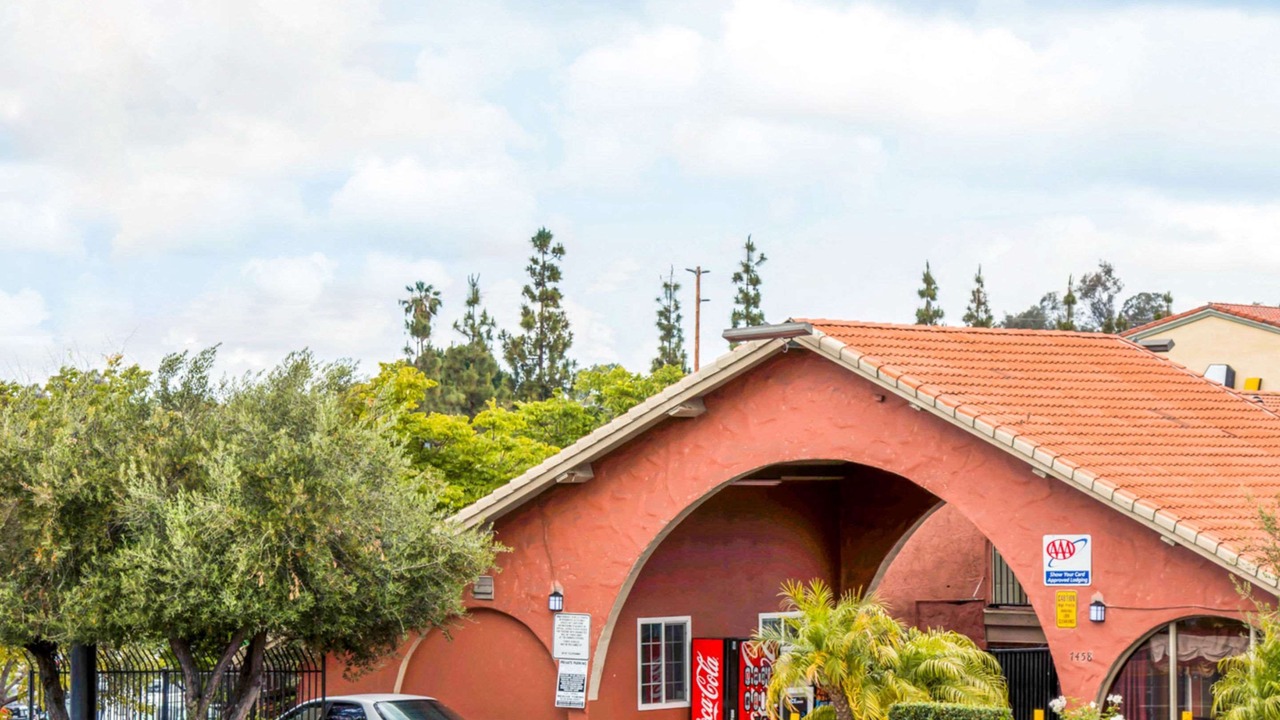Photo of Buildings in Lemon Grove