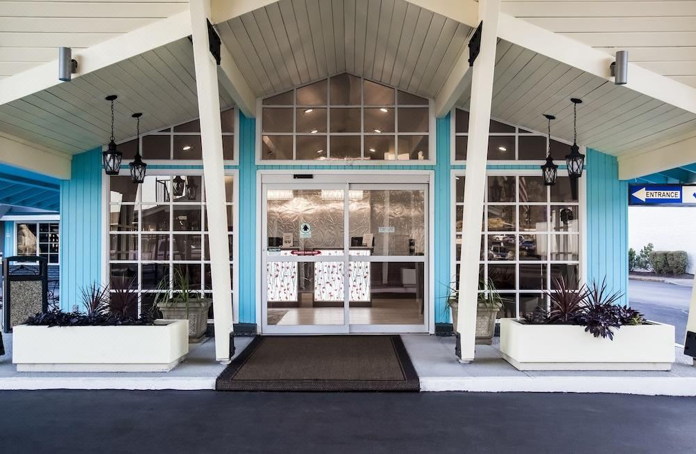 Photo of Buildings in Roseburg
