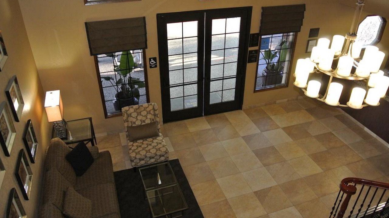 Photo of Livingroom in Tulare