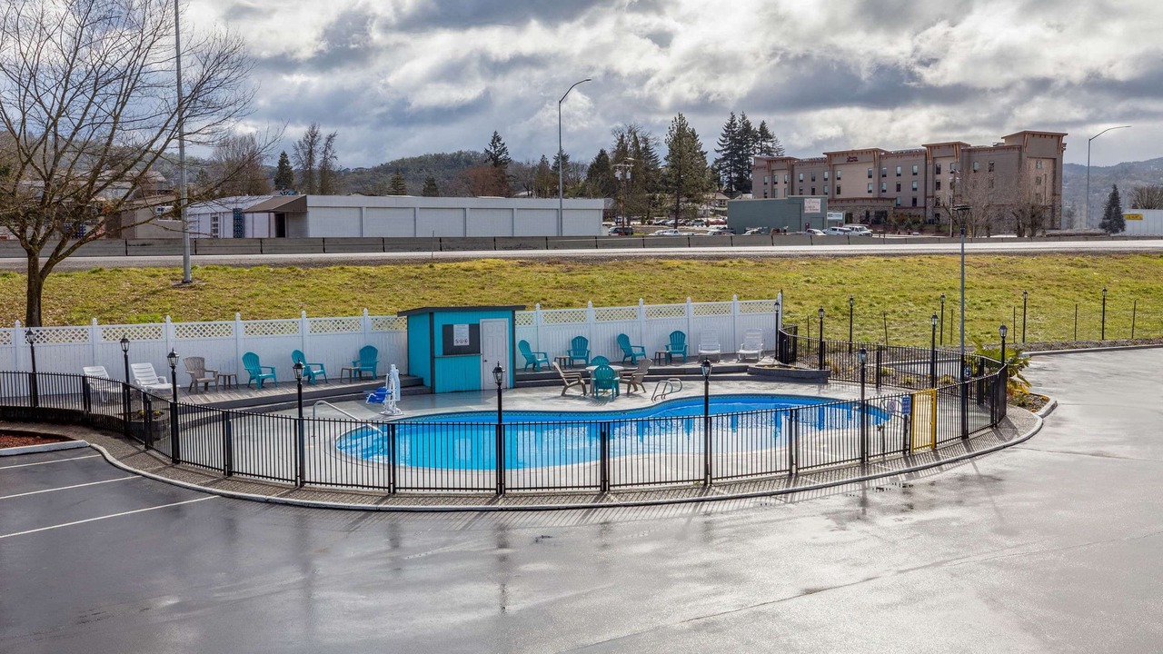 Photo of Outdoor in Roseburg