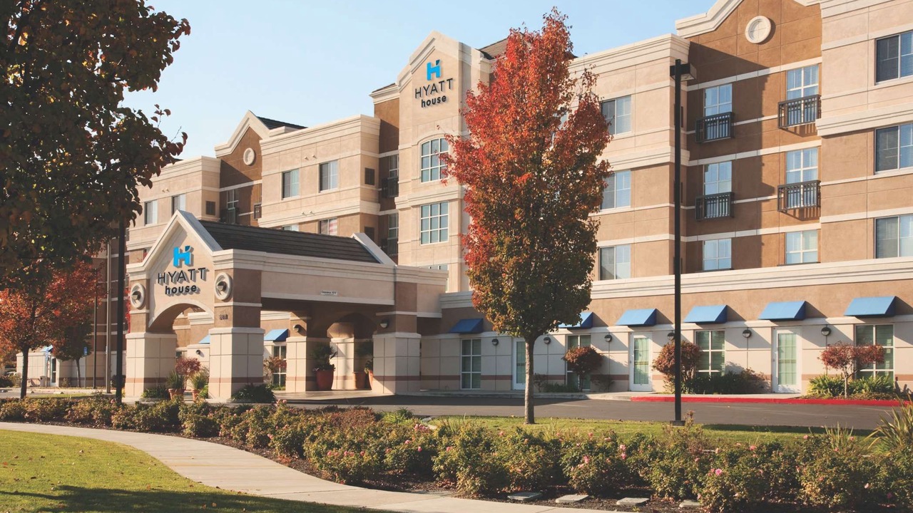 Photo of Buildings in Pleasant Hill