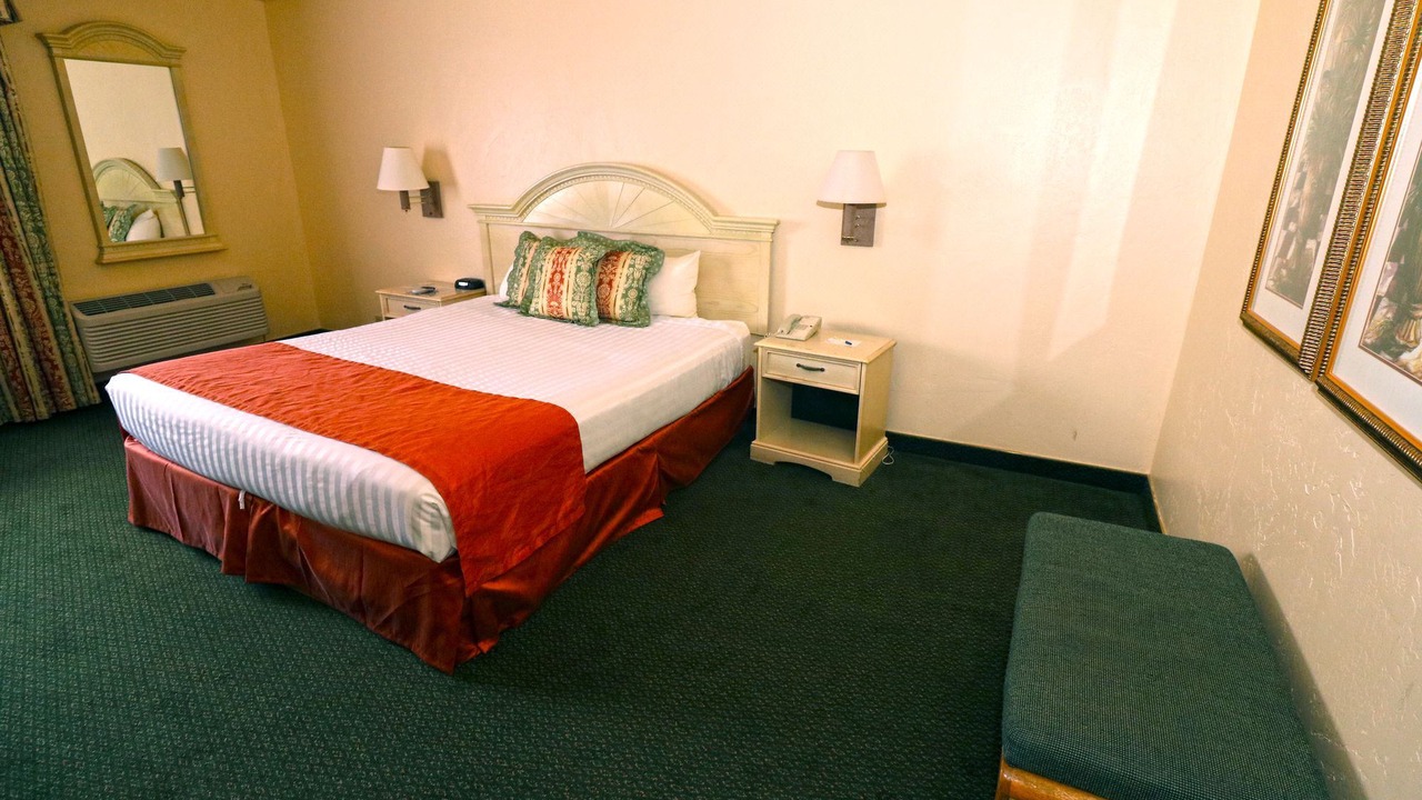 Photo of Bedroom in Morro Bay