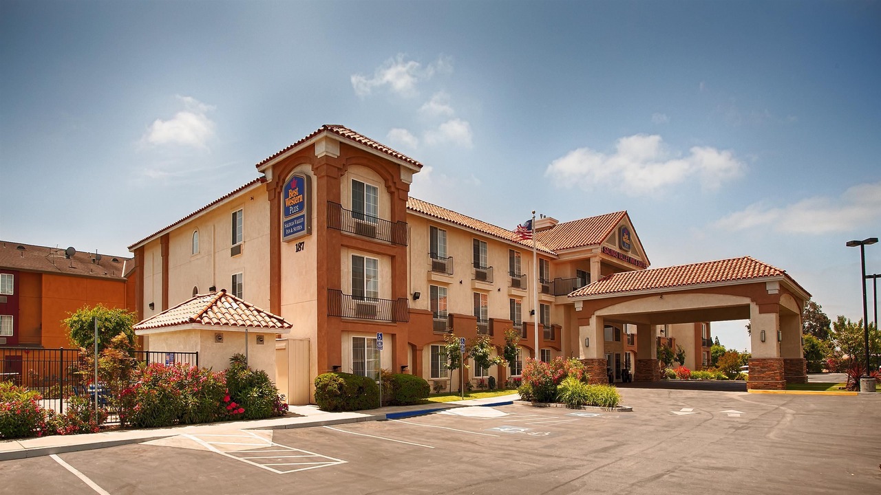 Photo of Buildings in Salinas