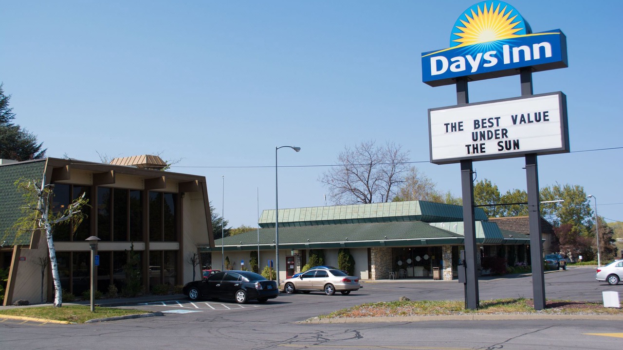 Photo of Buildings in Klamath Falls