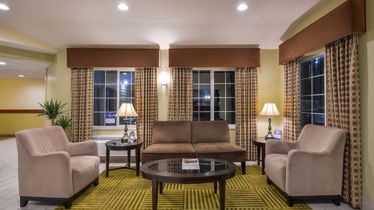 Photo of Livingroom in Cottage Grove