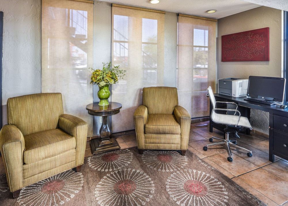 Photo of Livingroom in Barstow