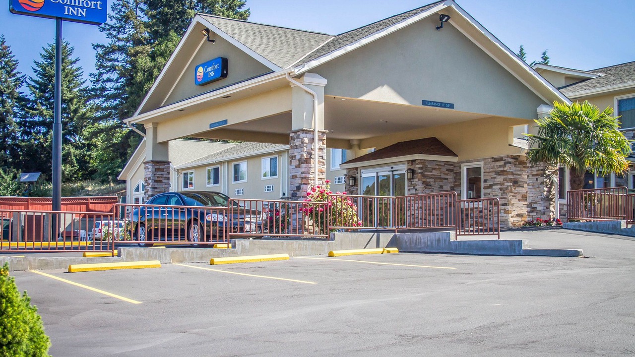 Photo of Buildings in Roseburg
