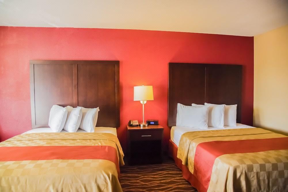 Photo of Bedroom in Roseburg