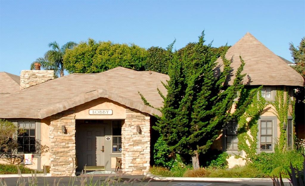 Photo of Buildings in Motel District