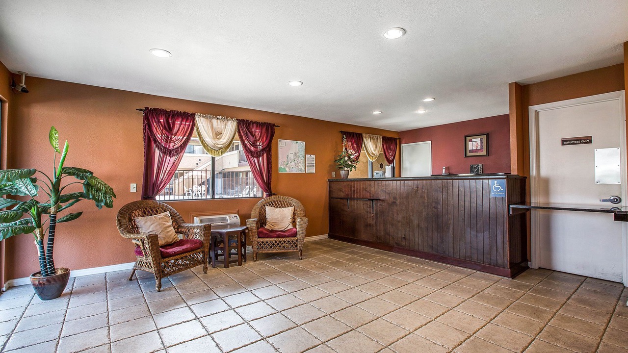 Photo of Livingroom in Santee