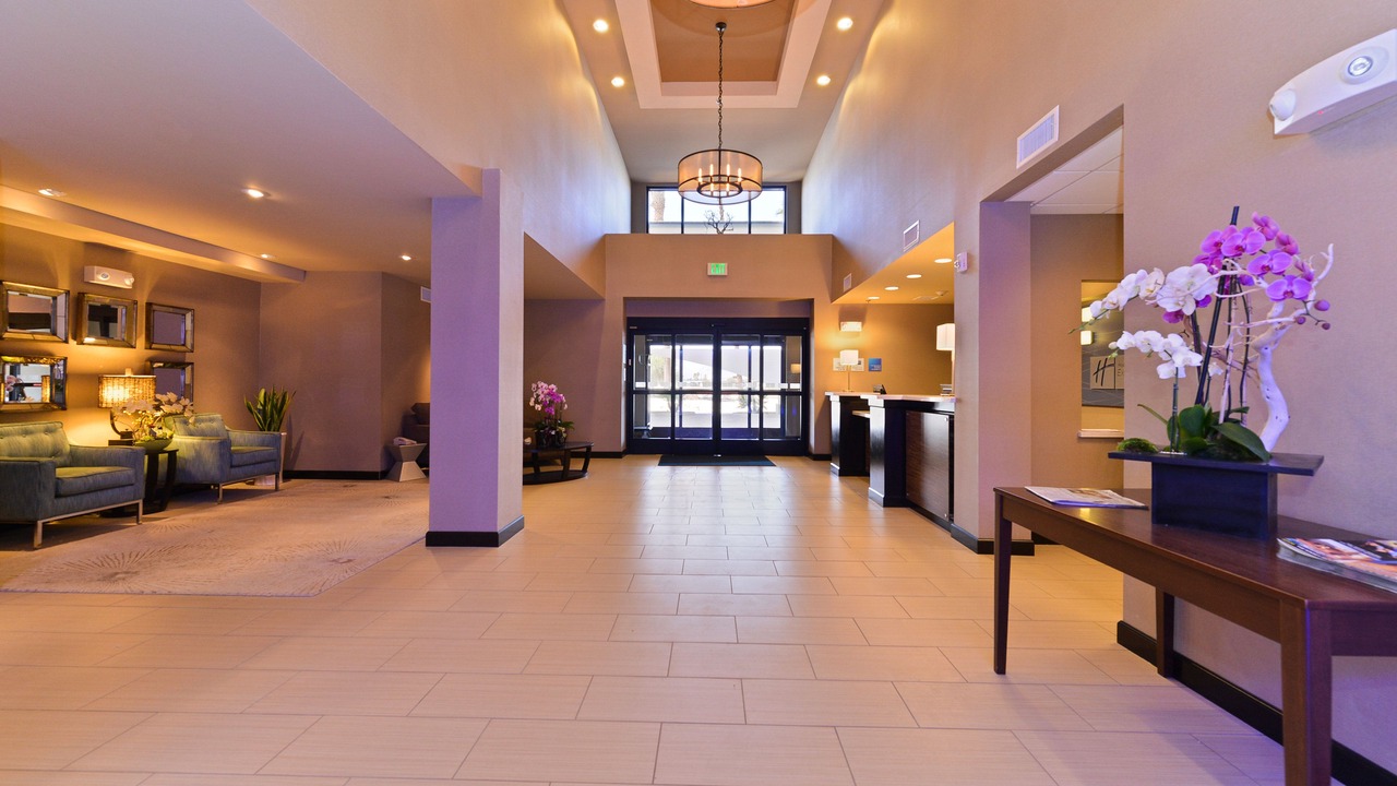 Photo of Livingroom in Indio