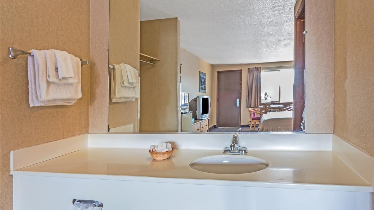 Photo of Bathroom in Halsey