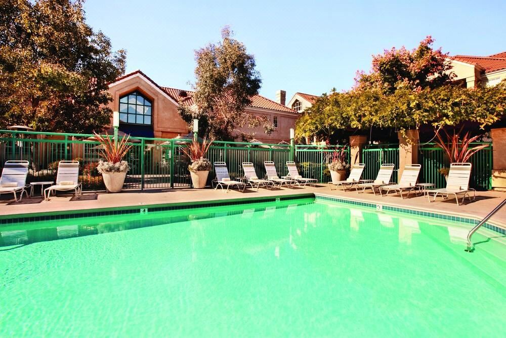 Photo of Outdoor in Pleasant Hill