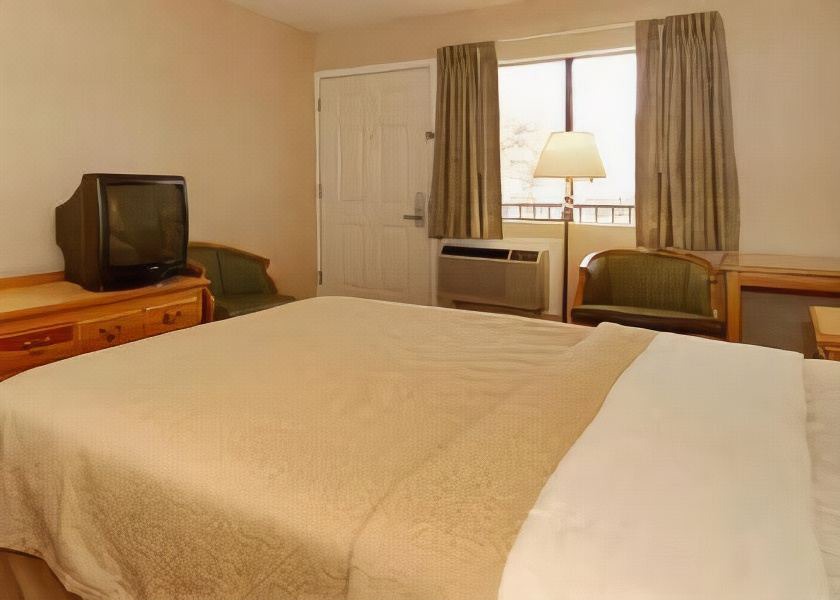 Photo of Bedroom in Redding