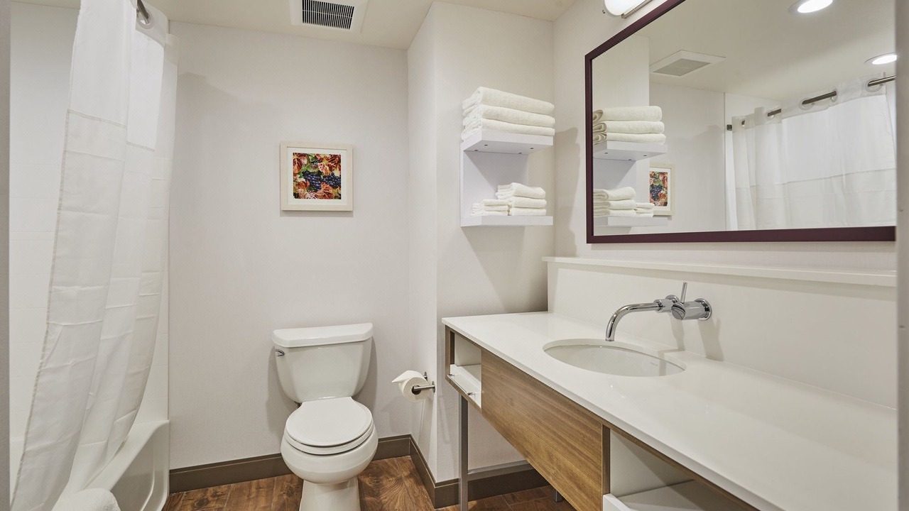Photo of Bathroom in Roseburg