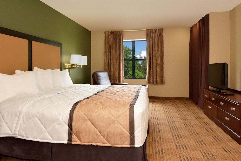 Photo of Bedroom in Folsom Road