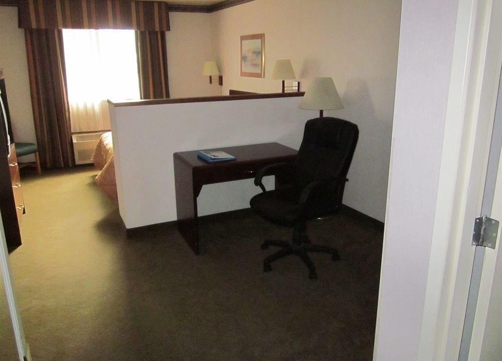 Photo of Livingroom in Roseburg