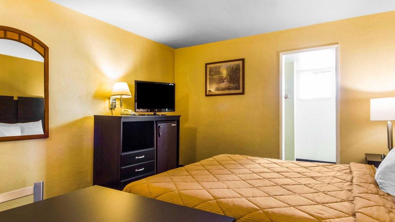 Photo of Bedroom in Boulevard Park