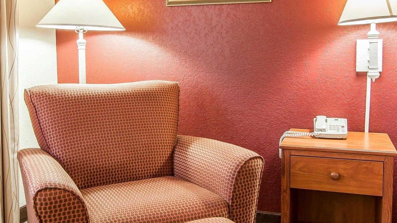 Photo of Livingroom in Lloyd District