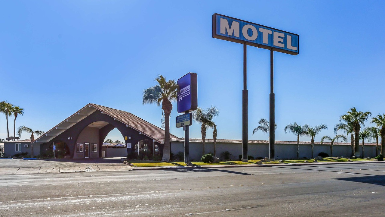 Photo of Buildings in El Centro