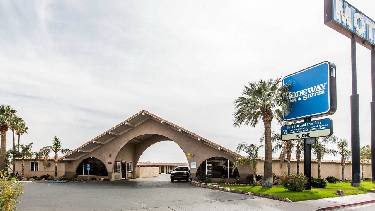 Photo of Buildings in El Centro