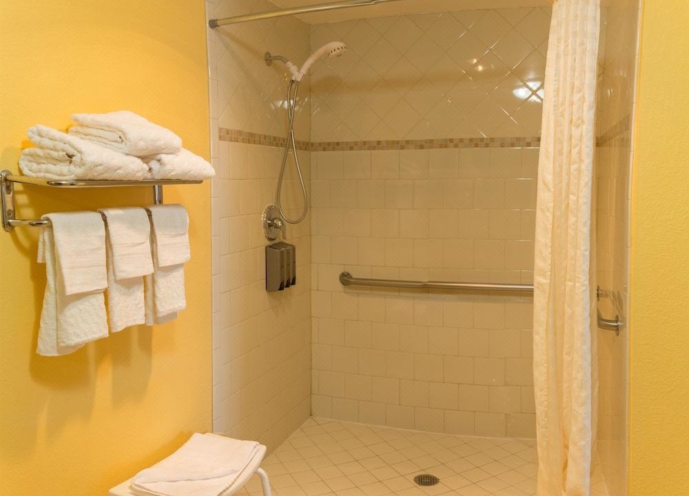 Photo of Bathroom in Mojave