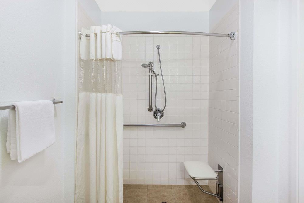 Photo of Bathroom in Milpitas