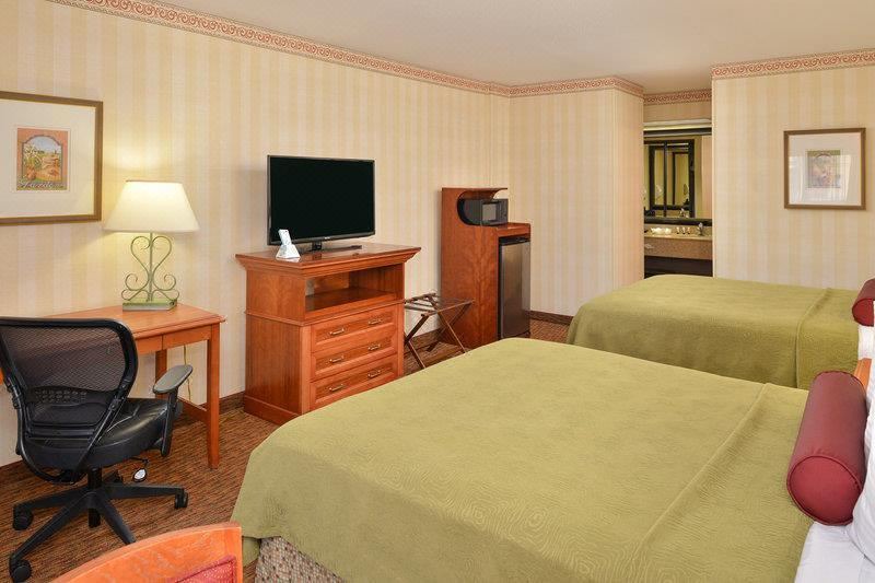 Photo of Bedroom in Anaheim Resort