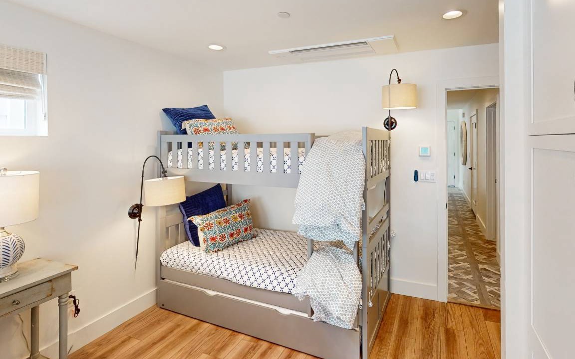 Photo of Bedroom in Downtown