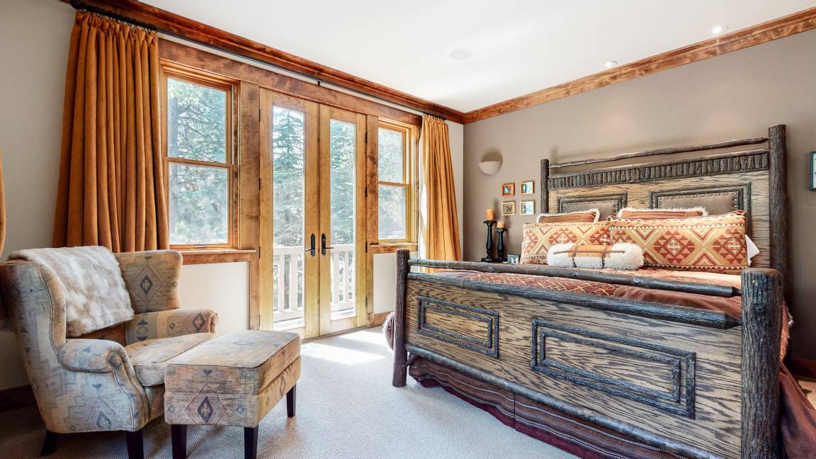 Photo of Bedroom in Crooked Pines