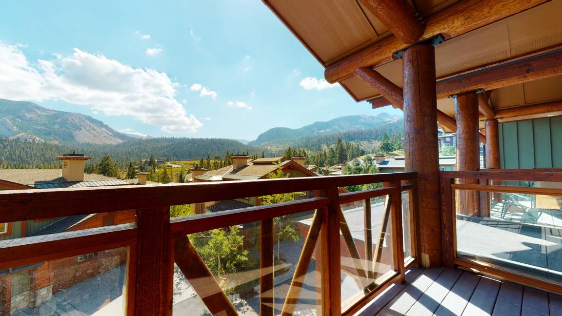 Photo of Patio Balcony in Mammoth Lakes